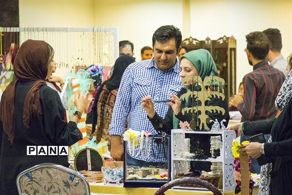 نمایشگاه گروهی دست ساخته‌های من