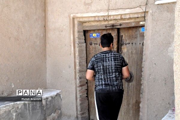 تقسیم گوشت نذری بین نیازمندان شهرستان خوسف