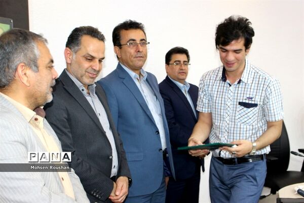 نشست شورای معاونان آموزش و پرورش استان بوشهر با خبرنگاران