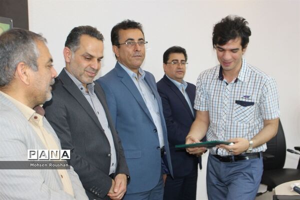 نشست شورای معاونان آموزش و پرورش استان بوشهر با خبرنگاران