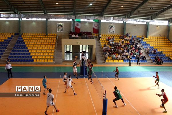 دیدار دوستانه تیم‌های والیبال بنگلادش و بسیج اسلامشهر