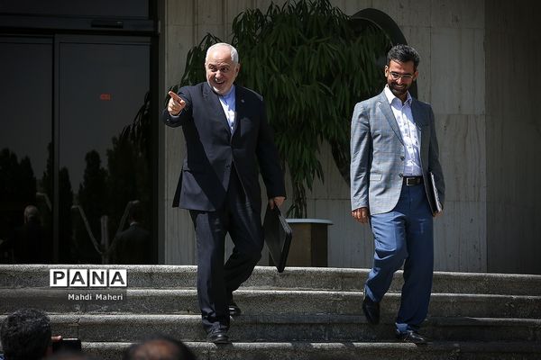 در حاشیه جلسه هیئت دولت