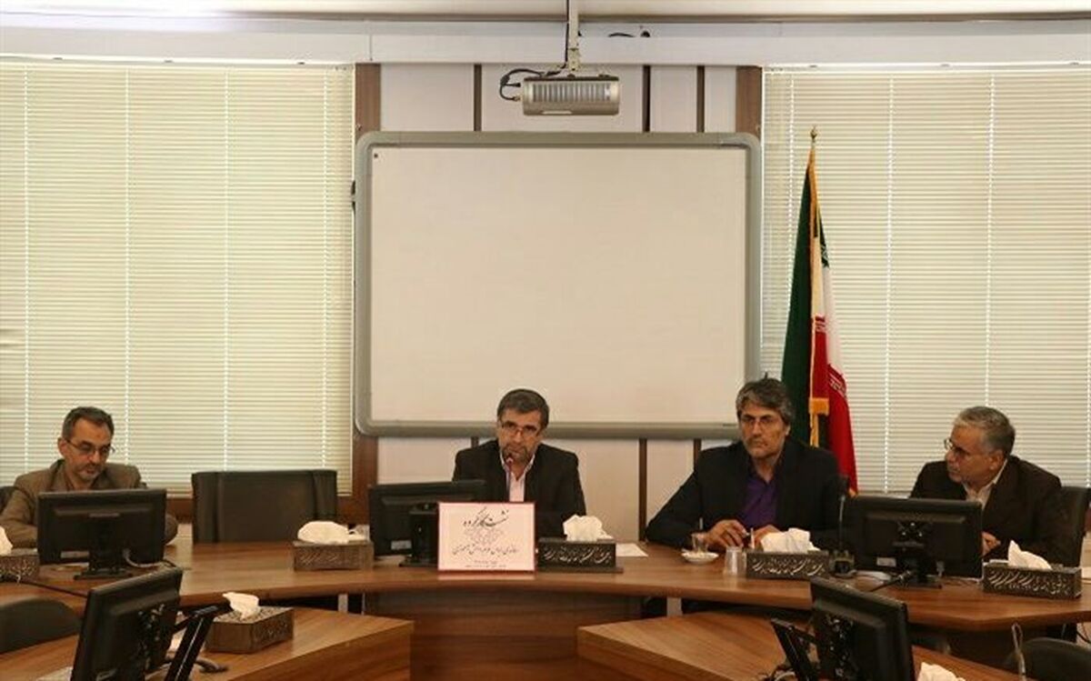 برگزاری نشست کارگروه ساماندهی لباس فرم دانش آموزی خراسان رضوی