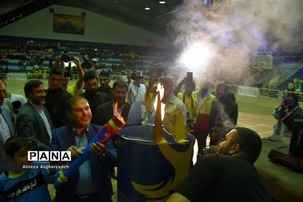 آیین افتتاحیه مسابقات فوتسال نونهالان و نوجوانان کشور