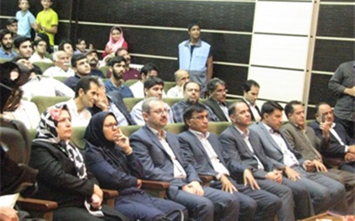 تلاش می کنیم دبیرخانه جشنواره تئاتر منطقه ای هرسین دائمی شود