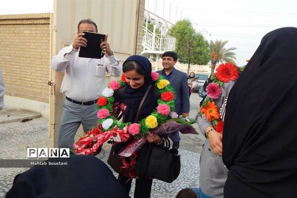 استقبال و تجلیل از دانش‌آموزان دختر افتخار آفرین استان بوشهر