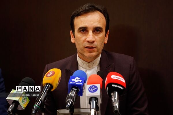 نشست خبری رئیس فدراسیون کبدی و مدیرعامل سازمان منطقه آزاد کیش