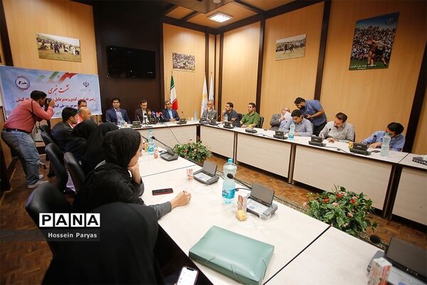 نشست خبری رئیس فدراسیون کبدی و مدیرعامل سازمان منطقه آزاد کیش