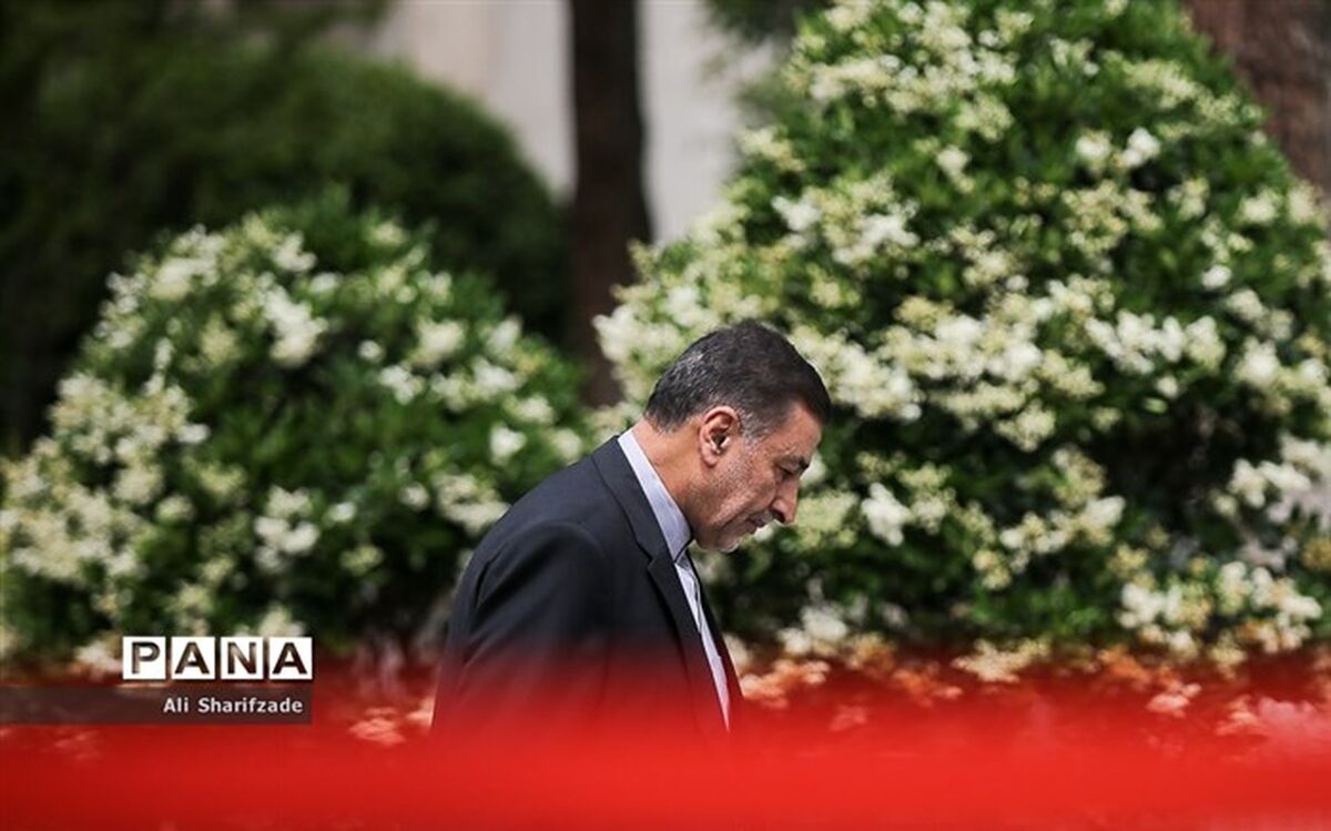 اعلام وصول سوال مطهری، حضرتی و کواکبیان از وزیر دادگستری درباره قتل شیرمحمدعلی