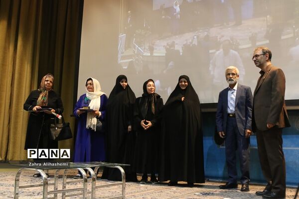 آیین تکریم بازنشستگان فرهنگی شهر تهران