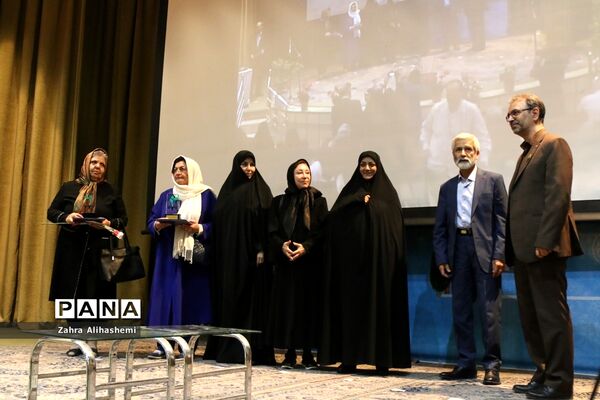 آیین تکریم بازنشستگان فرهنگی شهر تهران