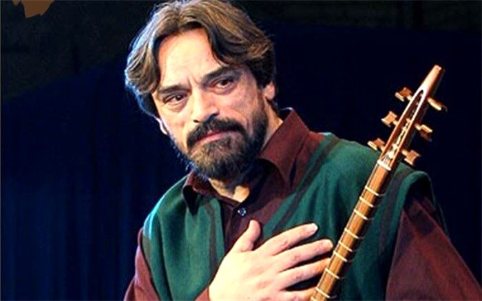حسین علیزاده دست‌نویس«نی‌نوا» را به موزه موسیقی اهدا کرد