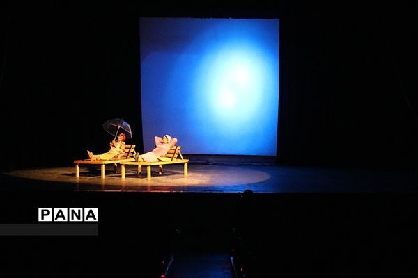 اجرای نمایش «از گوشۀ تبریز تا پرده های ترابزون»