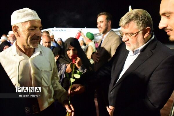 مراسم استقبال از ورود اولین کاروان حجاج بیت الله الحرام به  خراسان جنوبی