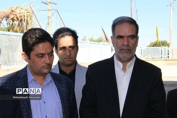 بازدید علیرضا کمرئی، معاون آموزش متوسطه وزارت آموزش و پرورش، از شهرستان درمیان