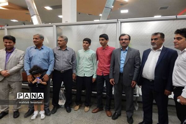 استقبال از دانش‌آموزان برگزیده استان بوشهر در جشنواره نوجوان خوارزمی مرحله کشوری