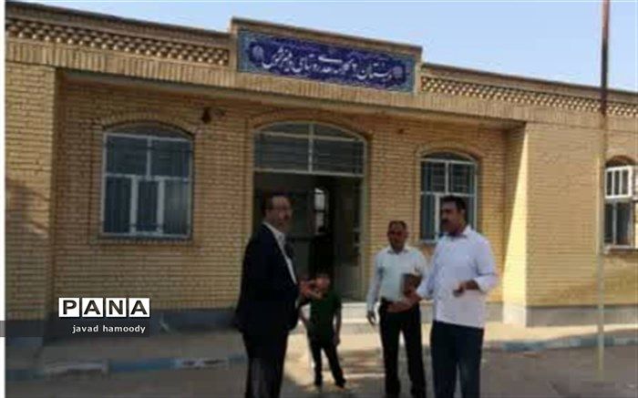 بازدیدمدیرآموزش وپرورش حمیدیه از روند اجرای پروژه مهرمدارس روستایی
