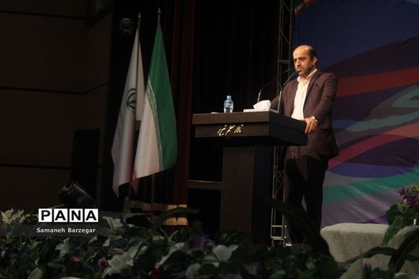 اختتامیه بیستمین جشنواره هنرهای تجسمی هنرستان‌های کشور در تبریز