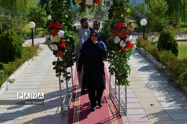 آیین تجلیل از برگزیدگان بیست و پنجمین کنگره قرآن کریم دانش‌آموزان سمپاد