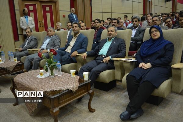 آیین تجلیل از برگزیدگان بیست و پنجمین کنگره قرآن کریم دانش‌آموزان سمپاد