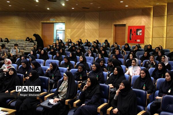 آیین تجلیل از ستارگان مسابقات و فعالان حوزه پرورشی استان خراسان رضوی_۲