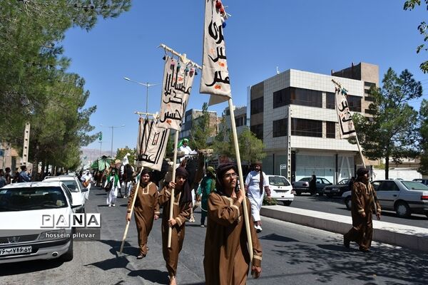 حرکت نمادین کاروان امام حسین علیه السلام در بیرجند