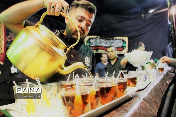 برپایی خیمه‌های عزای سیدالشهدا(ع)