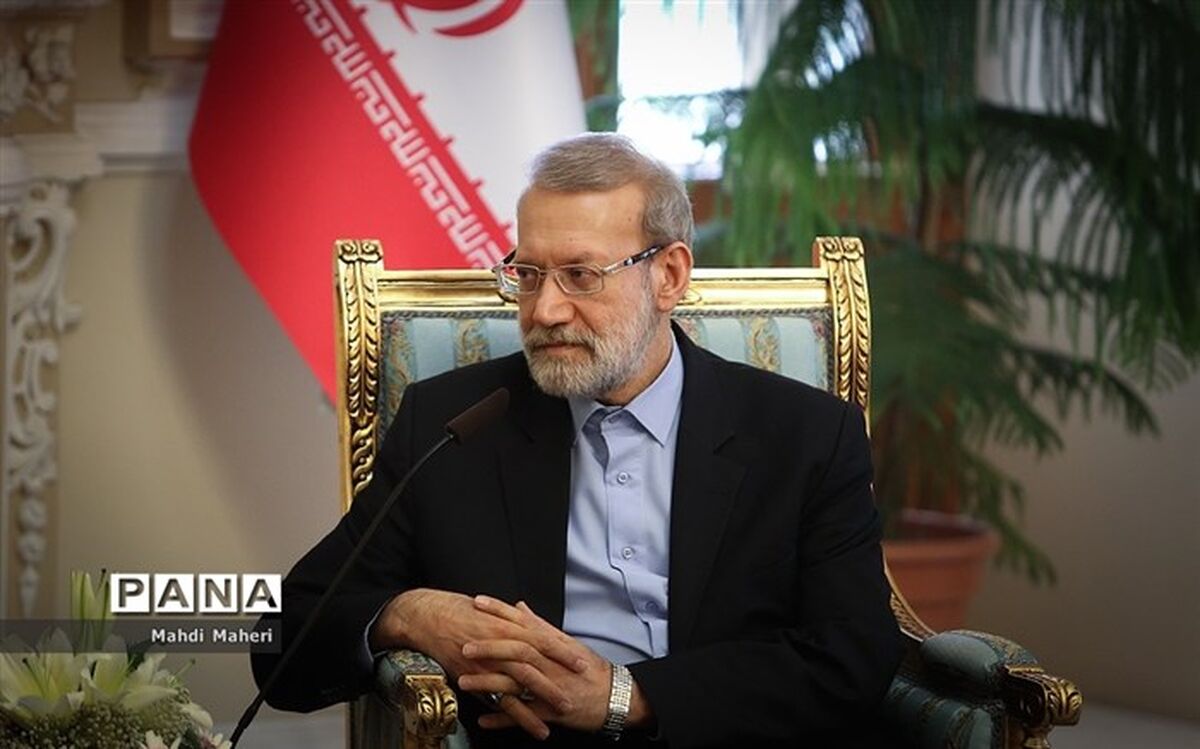 علی لاریجانی: قوای مقننه و مجریه اطلاعات خود را در سامانه ثبت حقوق قرار داده‌اند
