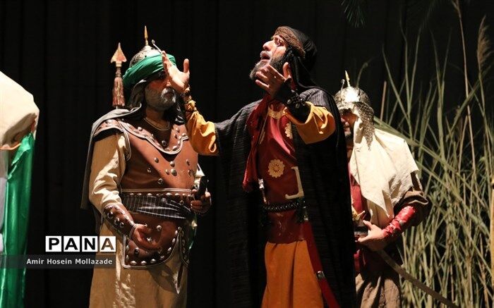 رادیو نمایش آیین نمایشی تعزیه را در مجلس شبیه دسته بندی و معرفی می کند