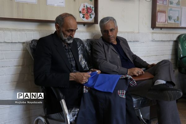 بازدید از مراکز توزیع لباس فرم دانش آموزان خراسان رضوی