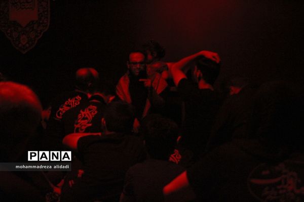 عزاداری مردم شیراز در سومین شب از ماه محرم