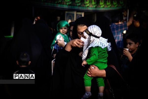 برگزاری باشکوه مراسم شیرخوارگان حسینی در مصلای مشهد