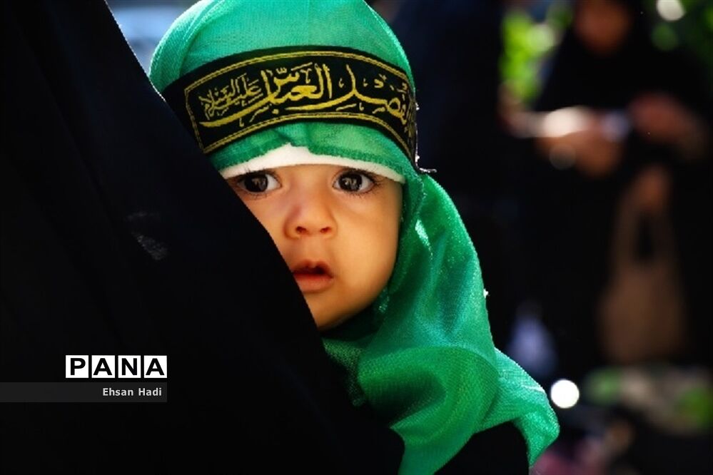 برگزاری باشکوه مراسم شیرخوارگان حسینی در مصلای مشهد