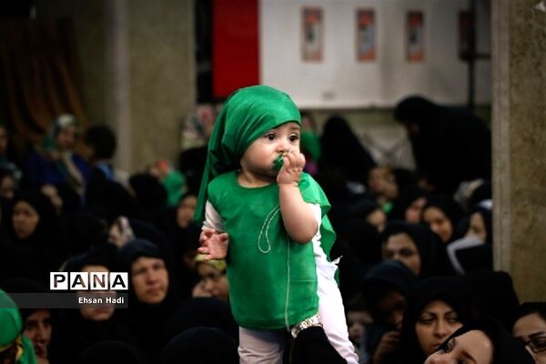 برگزاری باشکوه مراسم شیرخوارگان حسینی در مصلای مشهد