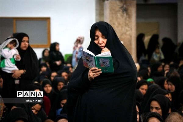 برگزاری باشکوه مراسم شیرخوارگان حسینی در مصلای مشهد