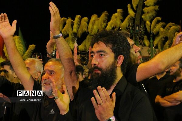 عزاداری شب هفتم ماه محرم در هیات‌های عزاداری ساری