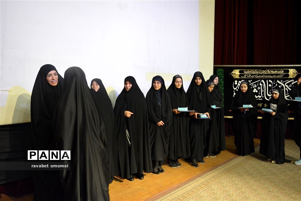 برگزاری اجتماع بزرگ بانوان زینبی در قزوین