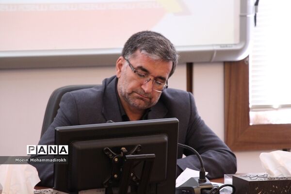 هفدهمین نشست شورای اسلامی خراسان رضوی با مسئولان آموزش و پرورش استان