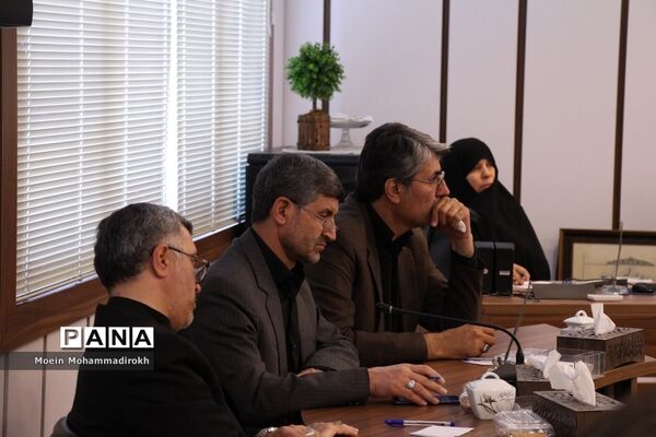هفدهمین نشست شورای اسلامی خراسان رضوی با مسئولان آموزش و پرورش استان
