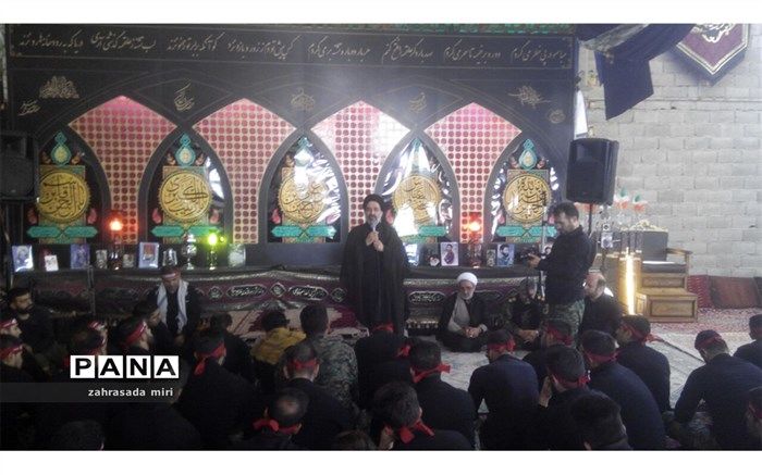 برگزاری مراسم سینه زنی جوانان حسینی در حسینیه مقبره الشهداء خاورشهر