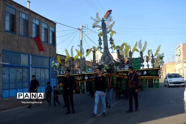 حرکت  هیات های عزاداری در شب تاسوعا در شهرستان خوسف
