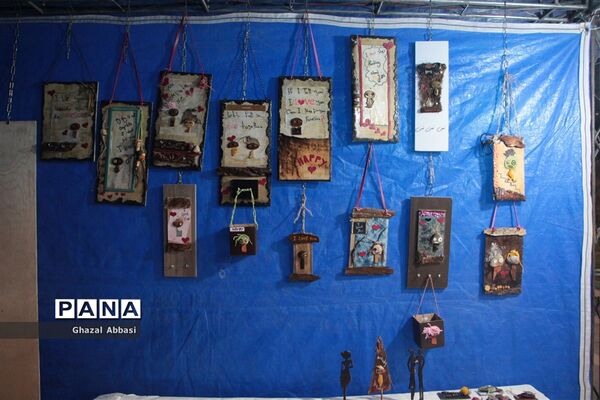 نمایشگاه هنری دست آفرین