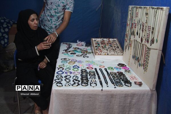 نمایشگاه هنری دست آفرین