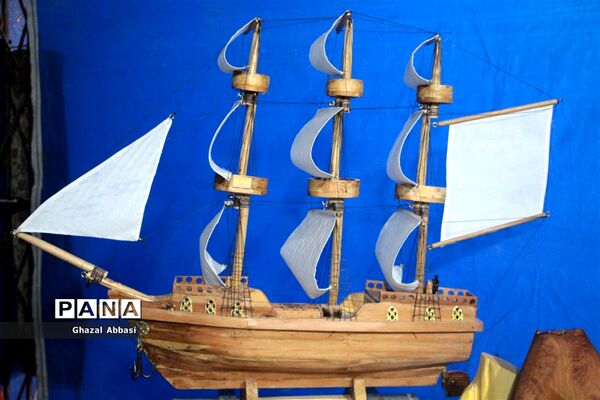 نمایشگاه هنری دست آفرین