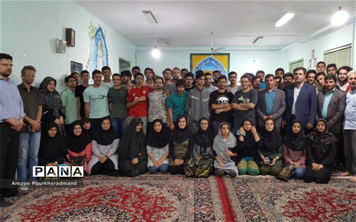 تجلیل مسئولین شهرستان اردکان از عوامل برگزاری پانزدهمین دوره المپیاد نجوم و اخترفیزیک