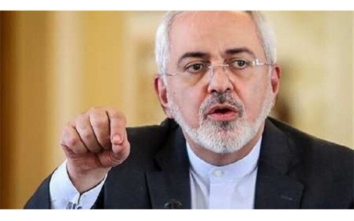 ظریف: مباحثه هیجان‌انگیزی با ماهاتیر محمد  داشتم