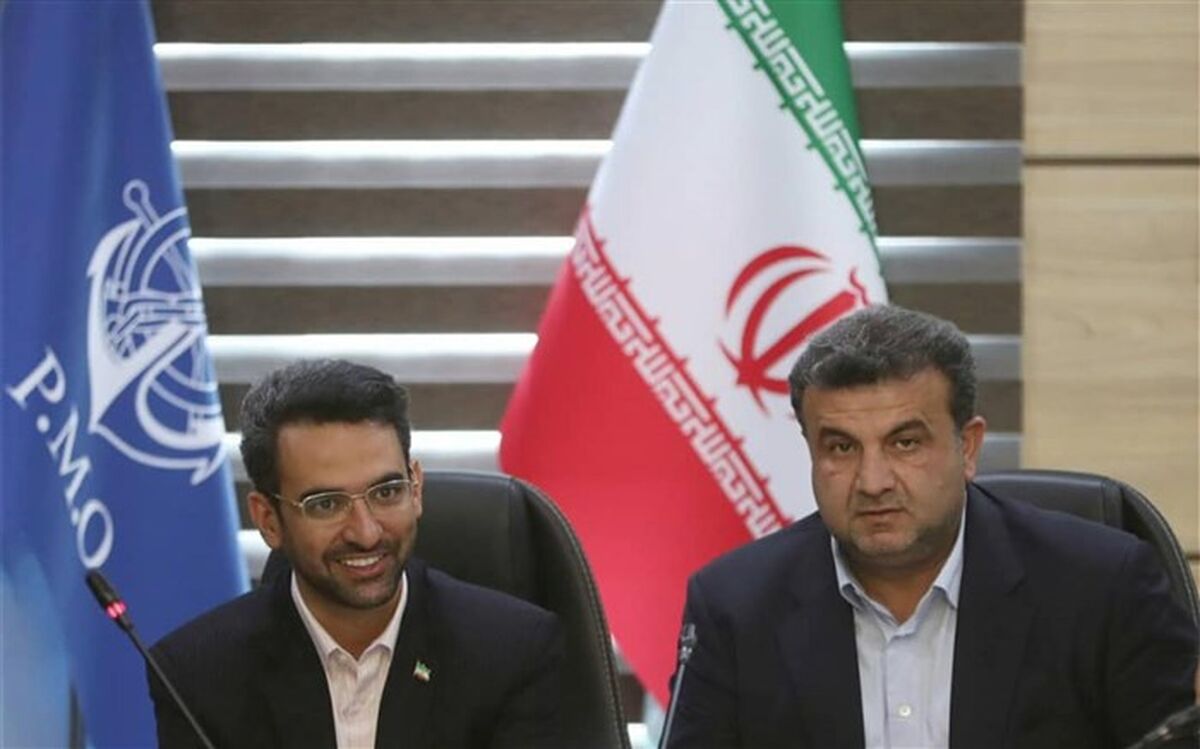 آذری جهرمی: صدور مجوزها یکی از گلوگاه‌های فساد است