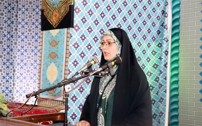 فرماندار شهر قدس تاکید کرد:سرلوحه قرار دادن فقرزدایی و اشتغال و بهبود وضعیت معیشتی مردم