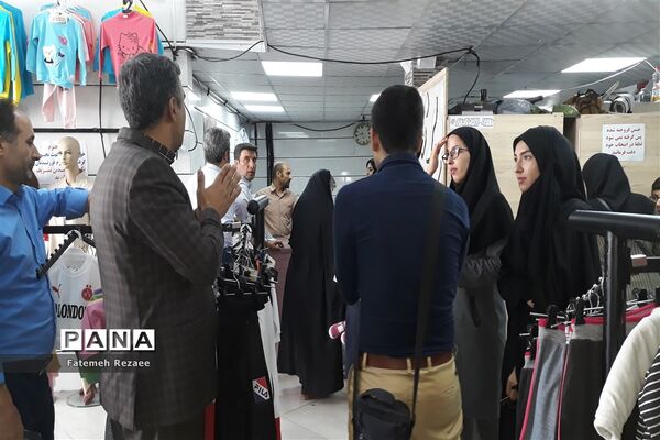 بازدید از فرایند تولید و ارائه لباس فرم مدارس