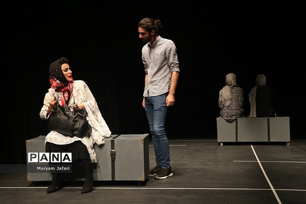 اجرای نمایش اسکرین شات